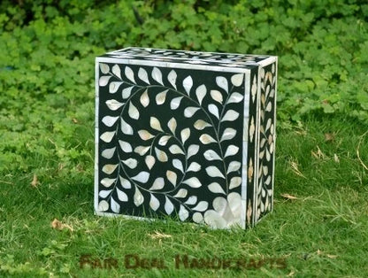 Black mother of pearl vintage personalized box for women