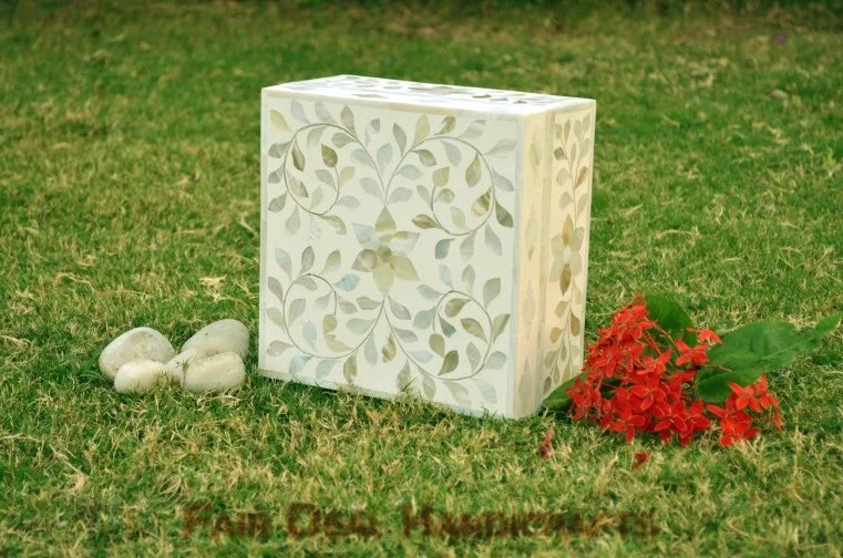 White mother of pearl vintage personalized box for women
